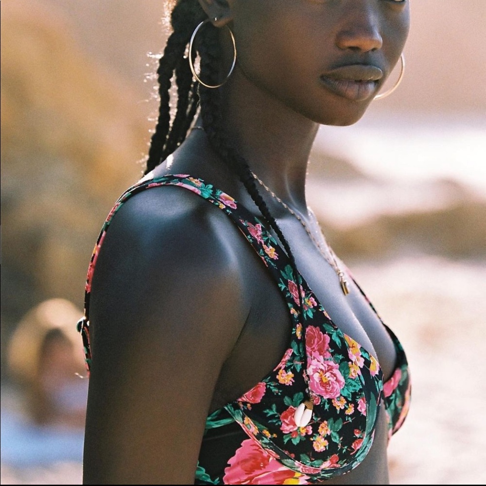 2 PIECE FOR LOVE & LEMONS Rosewater Underwire Swim Top & High-waist Swim Bottom - Picture 14 of 16